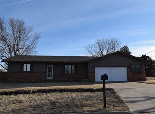 510 W Jewell St, Russell, KS 67665