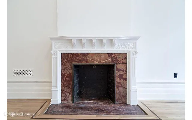 Rented by Douglas Elliman | media 15