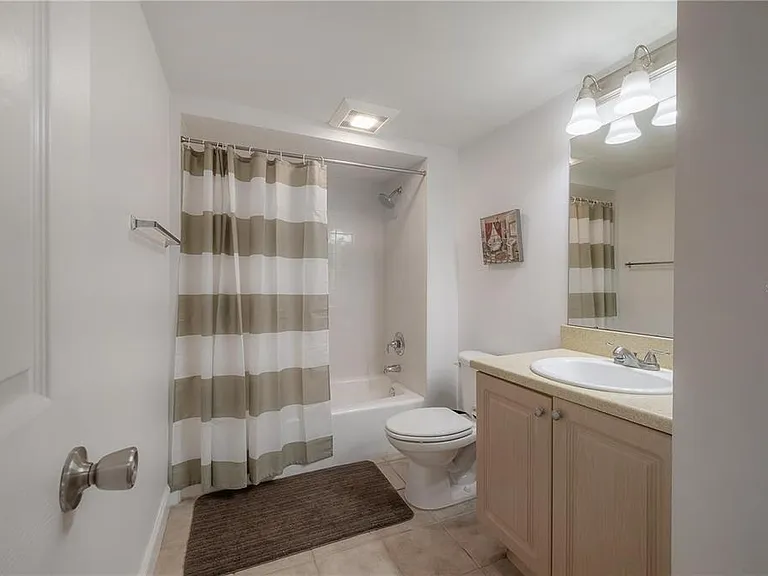 107 S Obrien St #218 — Photo 18