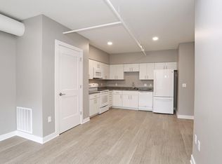 1130 Reddour St #204, Pittsburgh, PA 15212