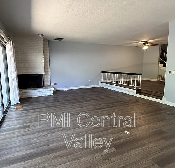 1725 Edgebrook Dr #C — Photo 21