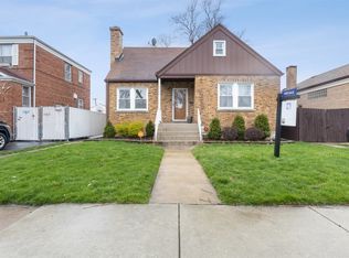 9724 S Maplewood Ave, Evergreen Park, IL