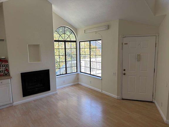 4th image of 2609 Yerba Vista Ct