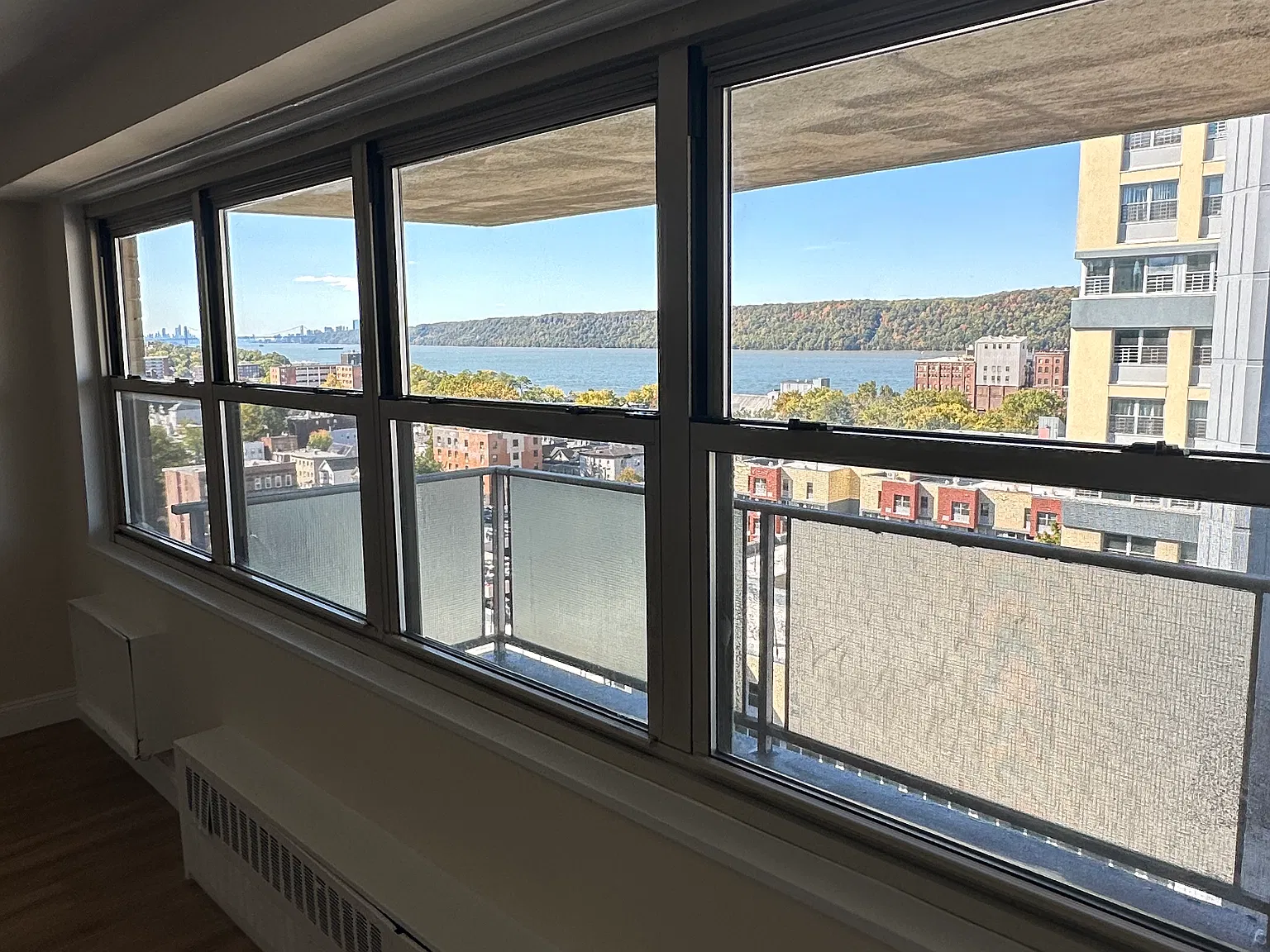 2 bed, $2,588 — Photo 3