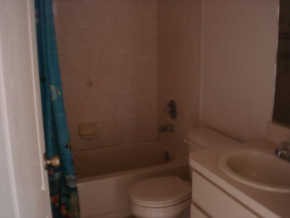 5th image of 1335 NW 14th Ave