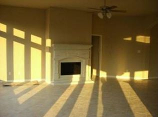 1200 Whitemoss Dr, Hutto, TX 78634