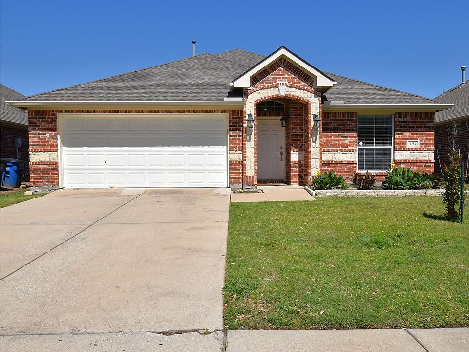 1st image of 2757 Cascade Cove Dr
