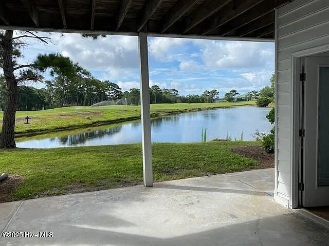 1 bed, 1.0 bath, $1,300 — Photo 1