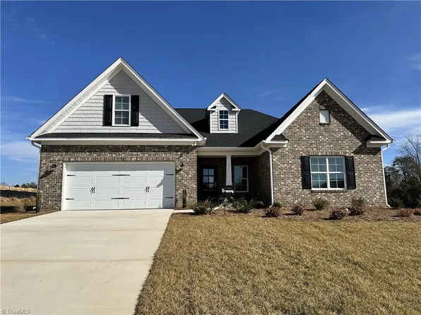 217 Grandworth Way, King, NC 27021