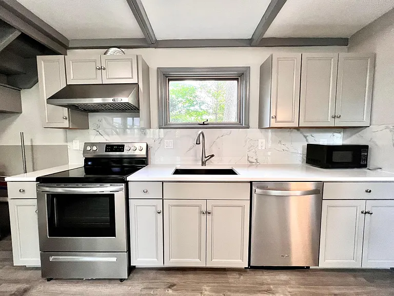 6116 Wooten Dr — Photo 10