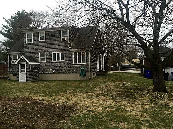 3rd image of 16 Emanuel St