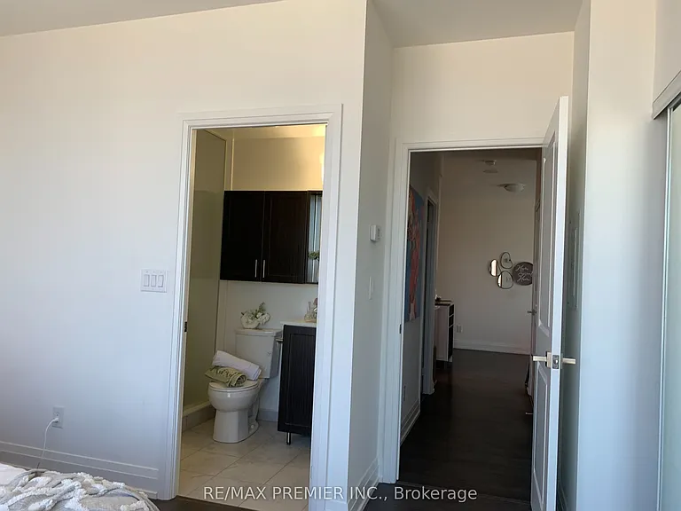 3600 Highway 7 #Penthouse O2 — Photo 15