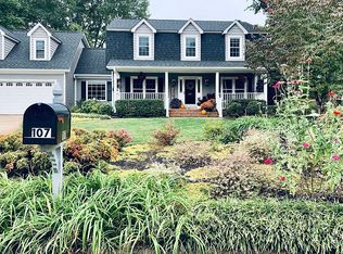 107 Shefford Ln, Greer, SC 29650