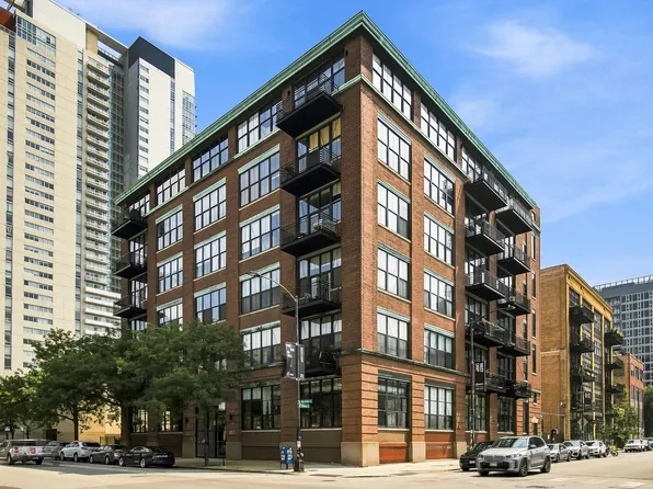 (undisclosed Address), Chicago, IL 60607