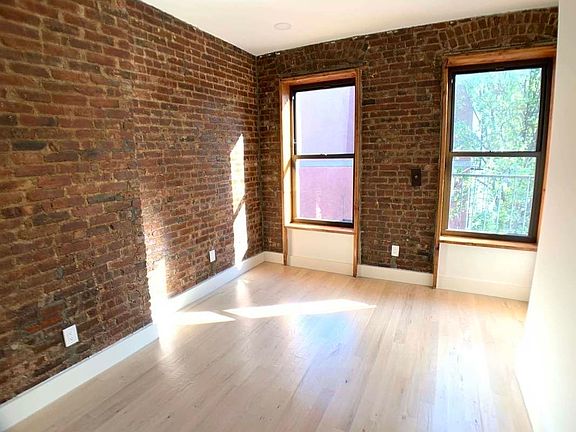 5th image of 556 Evergreen Ave #2H