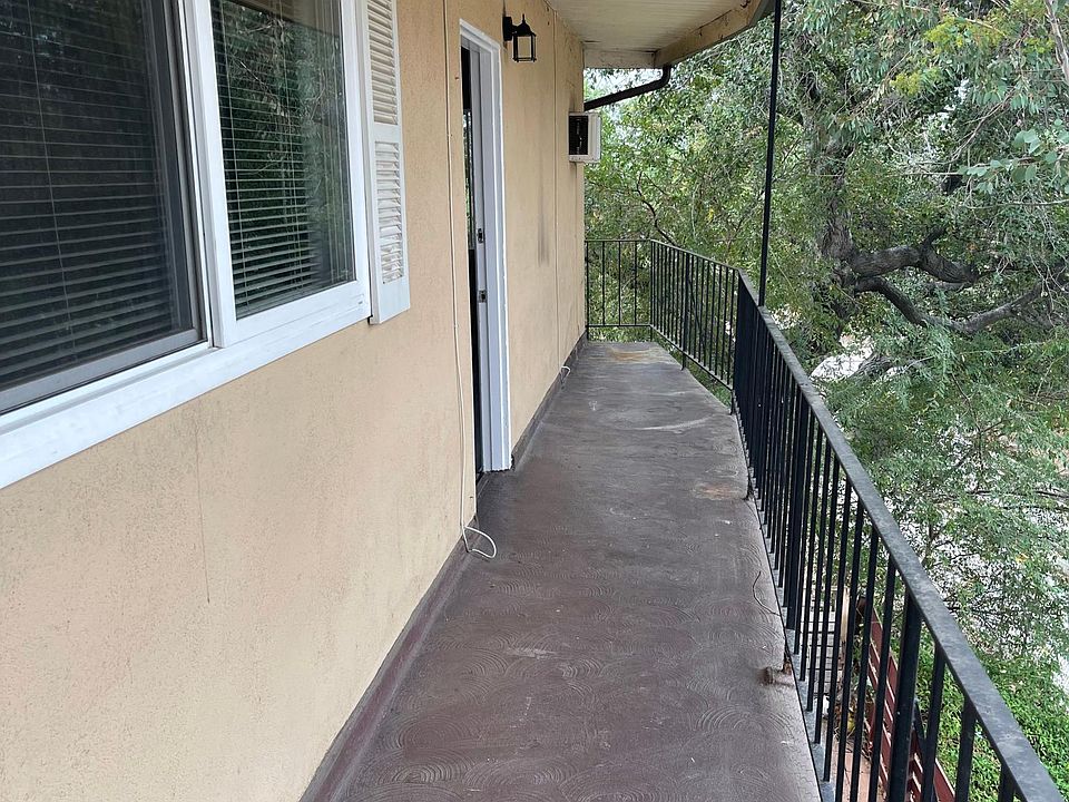1st image of 2604 Montrose Ave APT 3