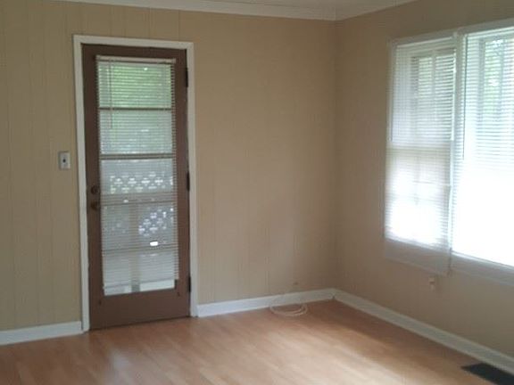2nd image of 5058 Lucile Ave SE