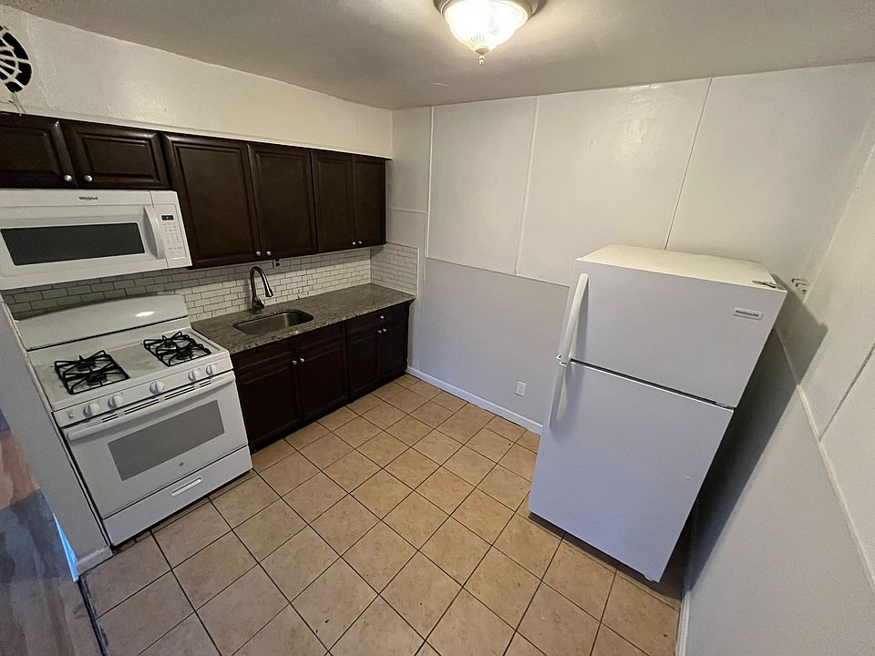 1st image of 5142 D St Floor 1