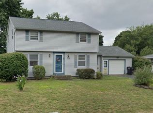 115 Woolacott Rd, Rochester, NY 14617