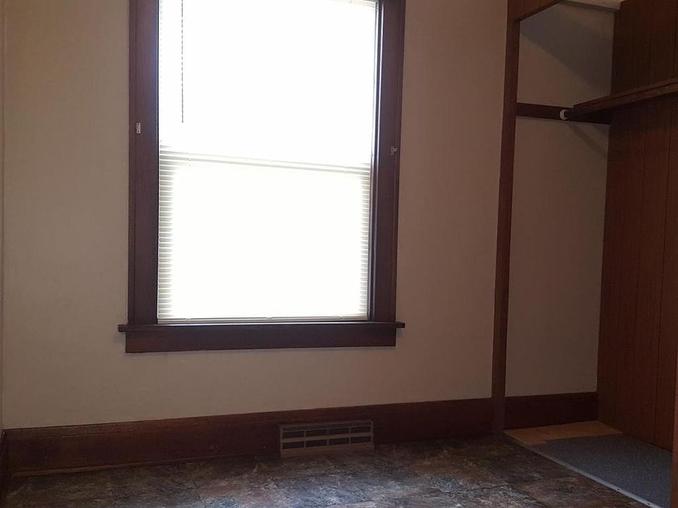 2521 Iowa St 2521 Iowa St Cedar Falls IA Zillow