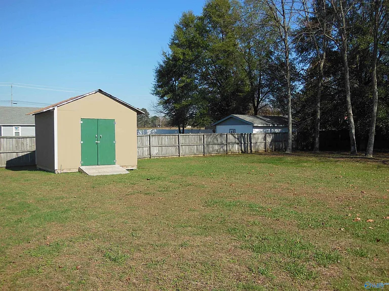 549 Wade Rd SE — Photo 23