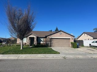 3285 N McCaffrey Ave, Fresno, CA
