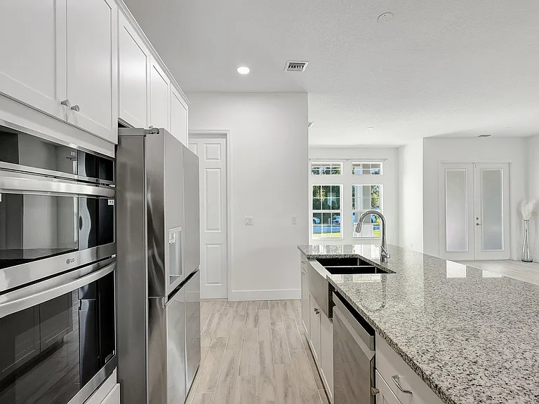 1791 SW Effland Ave — Photo 14