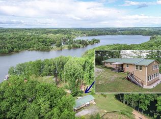 2554 Vaughandale Cir, Gainesville, GA 30506