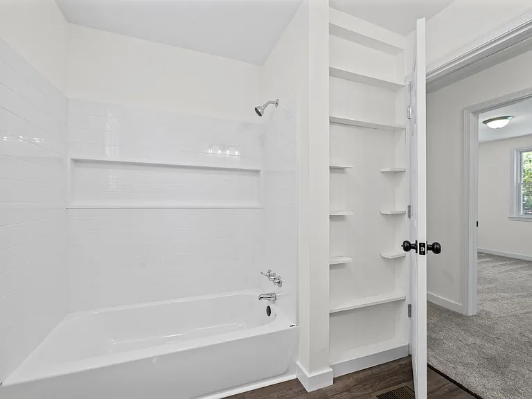 19 Chestnut Dr — Photo 11