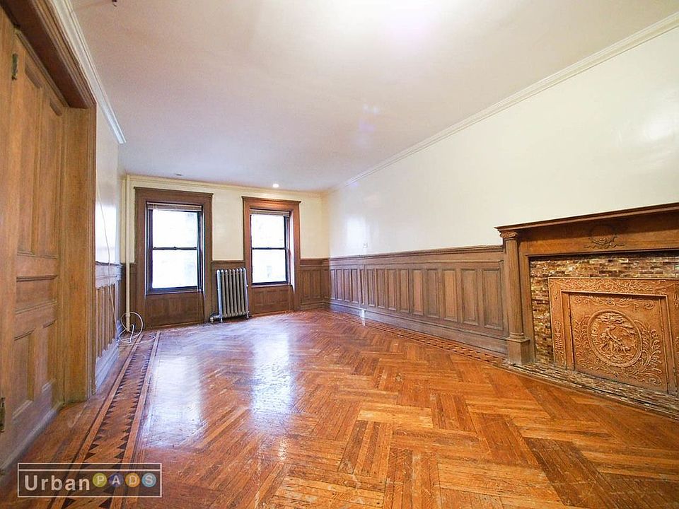 1st image of 120A Bainbridge St #Garden