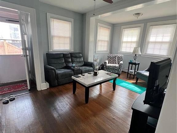 4th image of 302 Gordon Ave Unit B