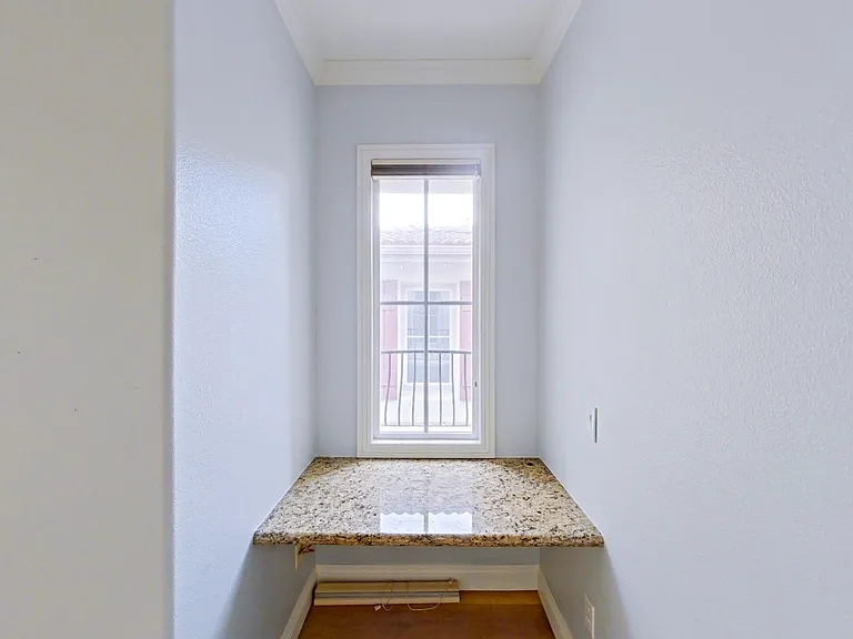 5 Avenida Brio — Photo 19