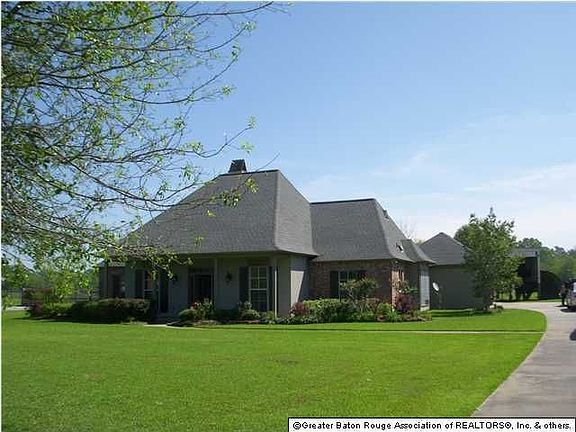 3rd image of 16048 Acadia Dr