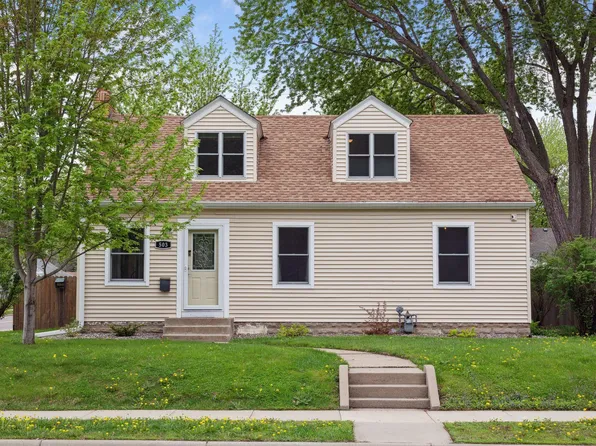 503 15th Ave N, South Saint Paul, MN 55075