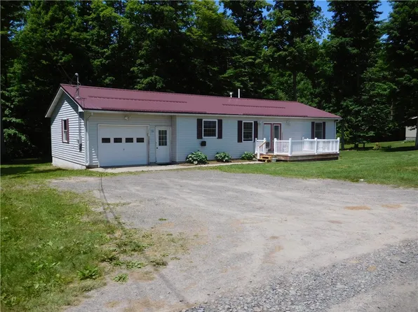 19 Scotts Ln, Moravia, NY 13118
