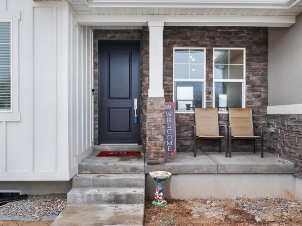 7967 N Spring Valley Ln #321, Lake Point, UT 84074