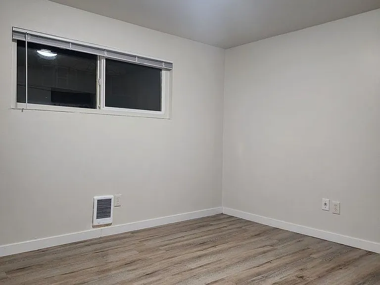 2620 E Cherry St — Photo 11