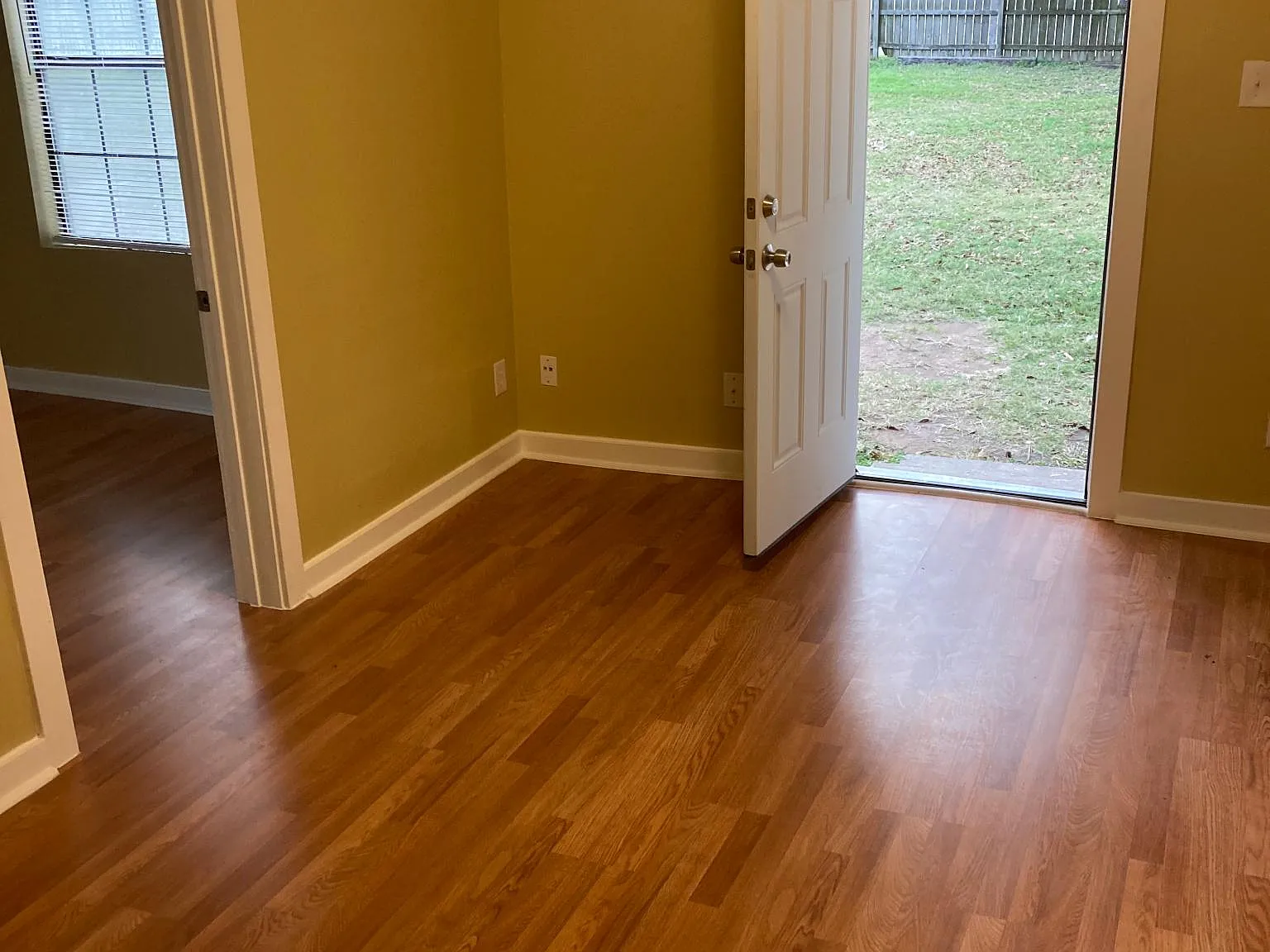 114 N Fowlkes St — Photo 2