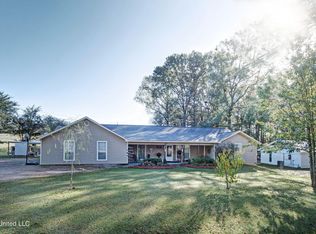 1164 Noblin Bridge Rd, Pelahatchie, MS 39145