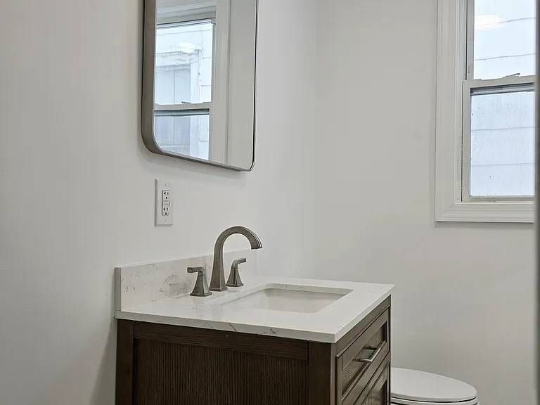 15 Dwight St #2 — Photo 10
