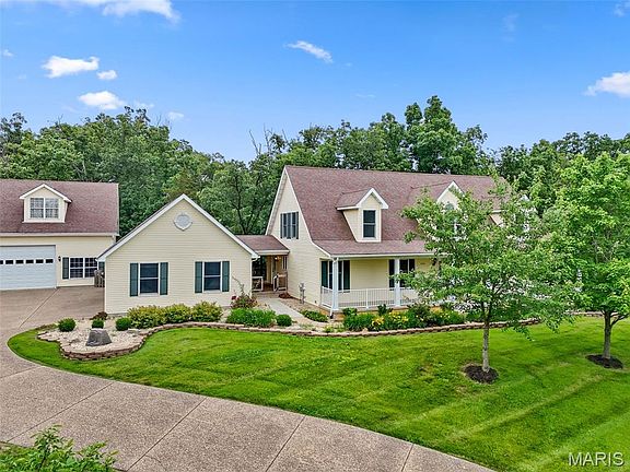 5th image of 144 Woodlake Ln
