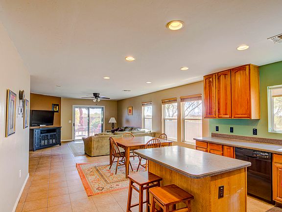 4th image of 4900 E Desert Thorn Dr