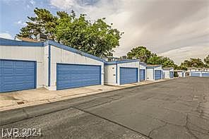 2nd image of 4232 Kona Coast Way