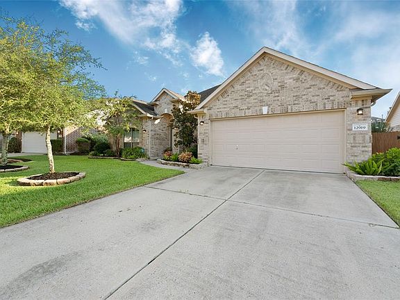 2nd image of 12919 Shady Springs Dr