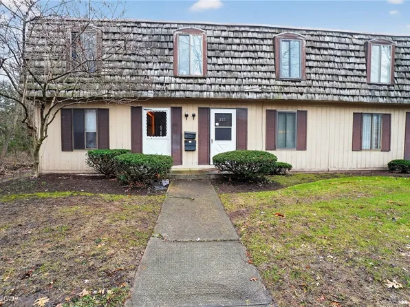 1651 Mentor Ave APT 212, Painesville, OH 44077
