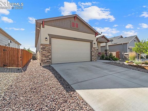 2nd image of 9853 Emerald Vista Dr