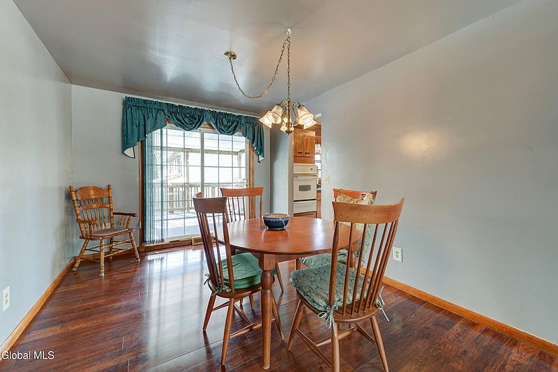 3rd image of 6 Tulip Street #4 and 6