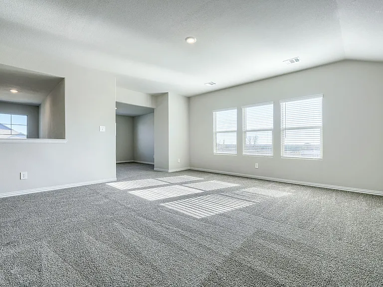 906 Jennie St — Photo 31