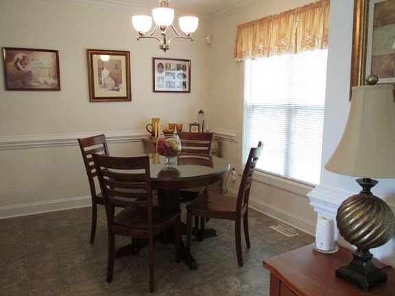 3rd image of 2016 Elderberry Ct