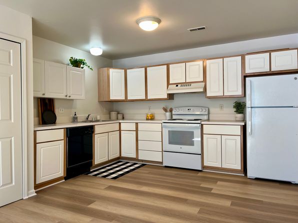 8689 Macomb St APT 3